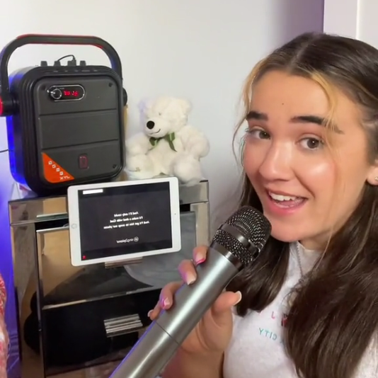 officialemmawhite review of JYX 66BT karaoke machine