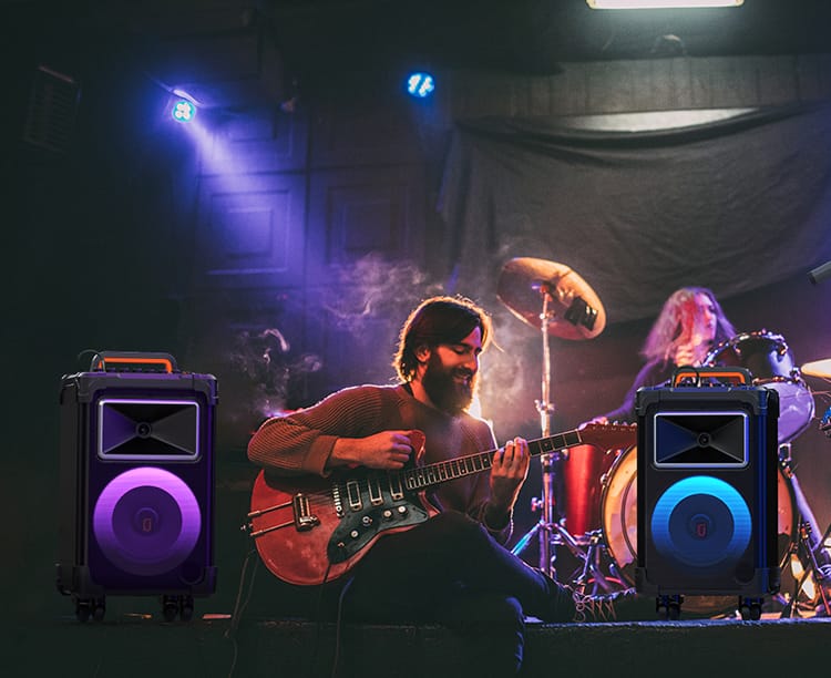 Band singing with JYX AN20 karaoke machine with dynamic light show